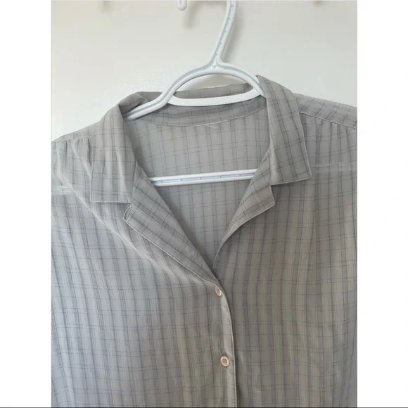 2/20 ✨ VINTAGE chiffon blouse size S/M - Picture 3 of 4